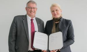 IIASA leadership visits the German Aerospace Center (DLR)