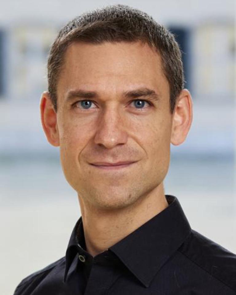 Stefan Wrzaczek profile picture